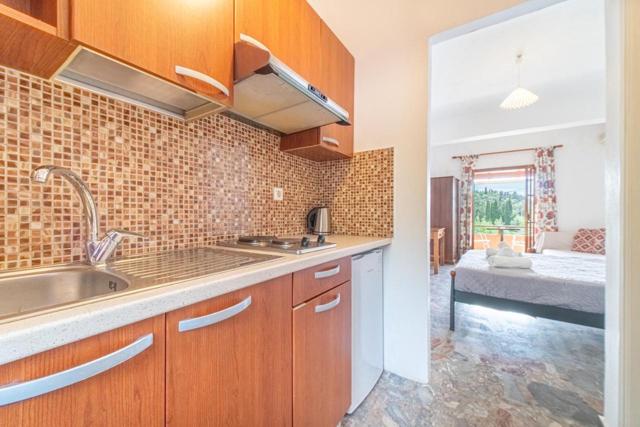 Arianna Studio Ground Floor 5 Палеокастрица Екстериор снимка