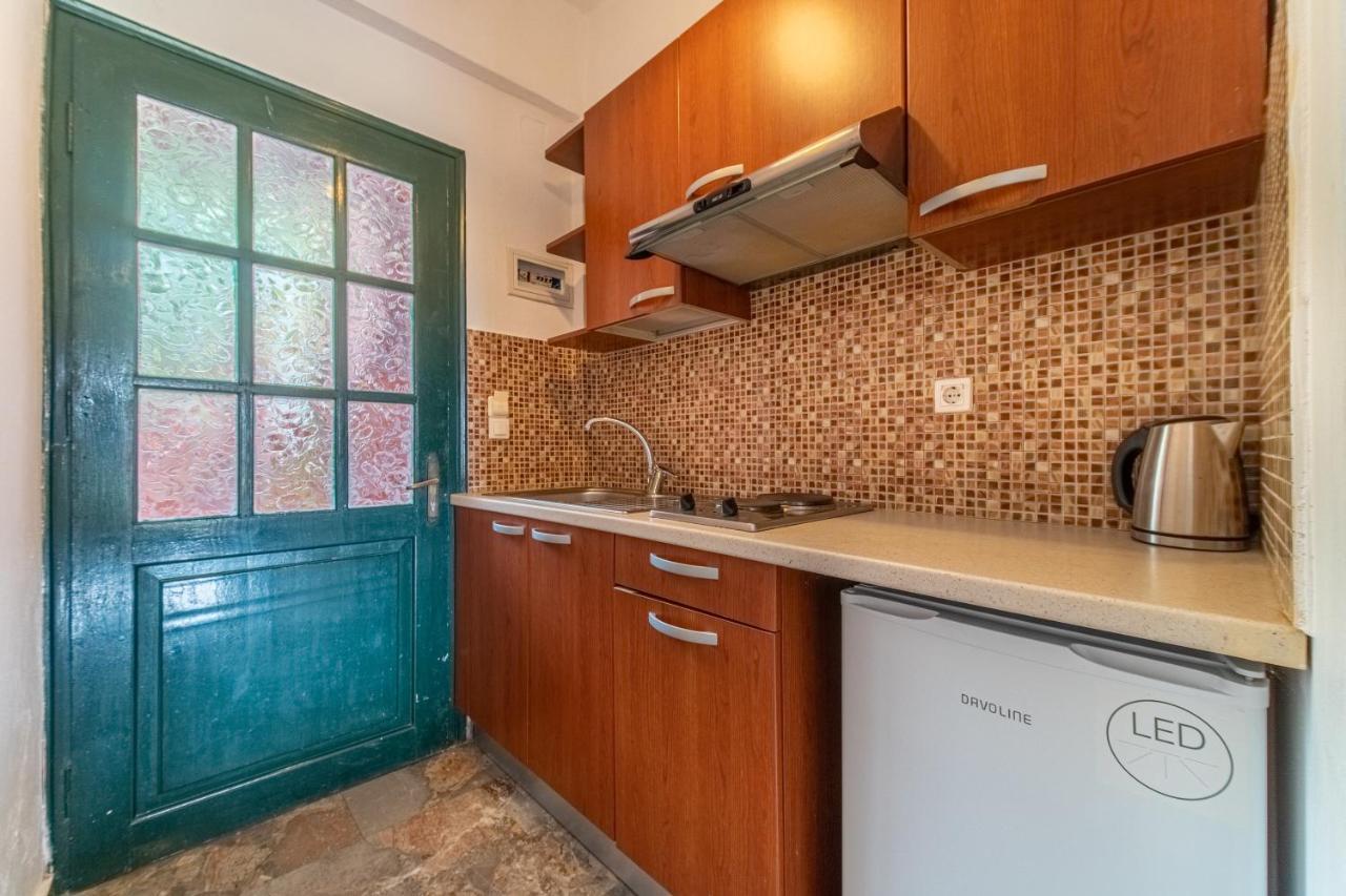 Arianna Studio Ground Floor 5 Палеокастрица Екстериор снимка